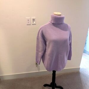 Women's sweater